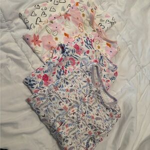 lot of 4 Easy Magnetic Close onesies 3-6m